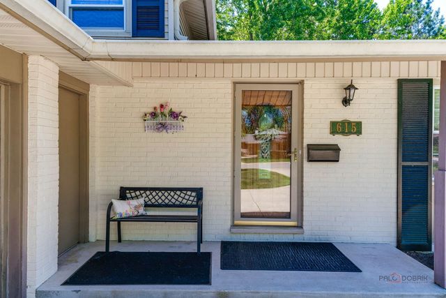 615 E Golf Road, Libertyville, IL 60048