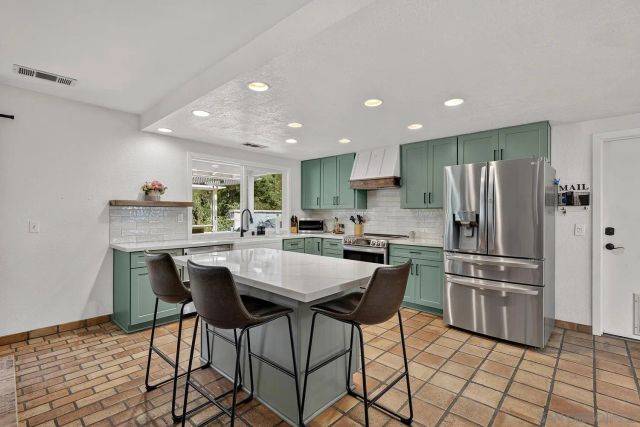 4515 Baja Mission Road, Fallbrook, CA 92028