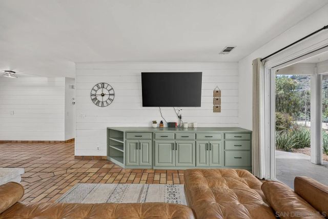 4515 Baja Mission Road, Fallbrook, CA 92028