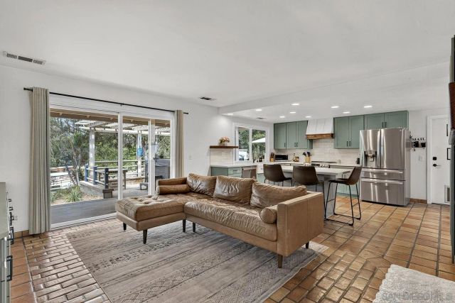 4515 Baja Mission Road, Fallbrook, CA 92028