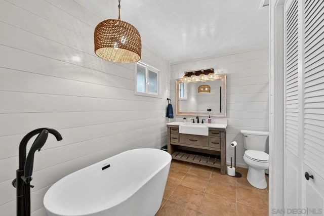 4515 Baja Mission Road, Fallbrook, CA 92028