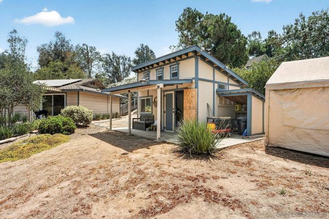 4515 Baja Mission Road, Fallbrook, CA 92028