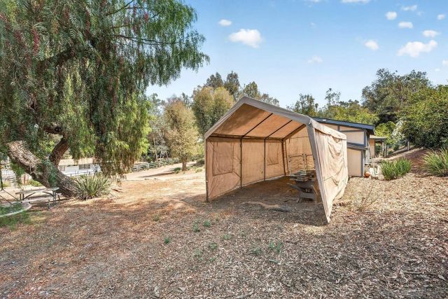 4515 Baja Mission Road, Fallbrook, CA 92028