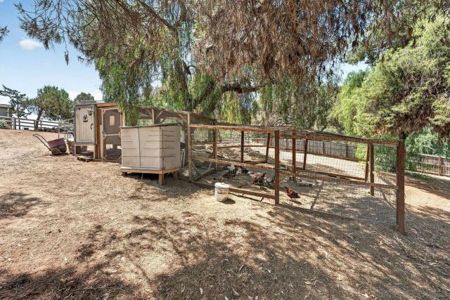 4515 Baja Mission Road, Fallbrook, CA 92028