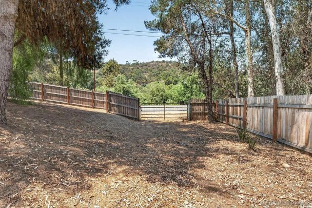 4515 Baja Mission Road, Fallbrook, CA 92028
