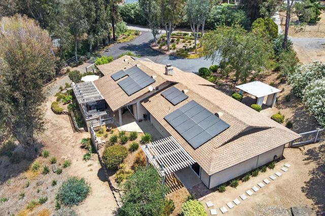 4515 Baja Mission Road, Fallbrook, CA 92028