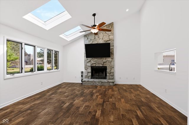 328 Sandbrook Drive, Noblesville, IN 46062