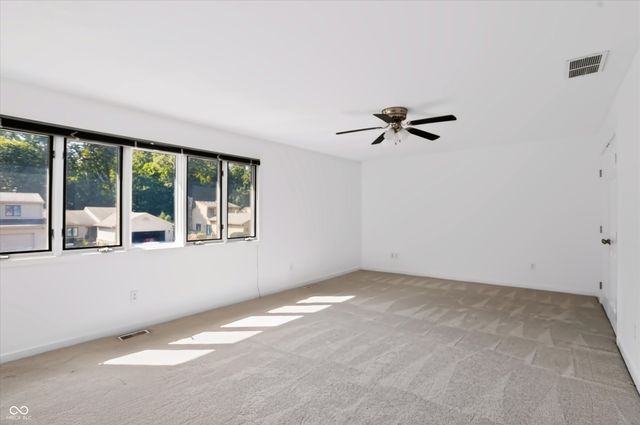 328 Sandbrook Drive, Noblesville, IN 46062