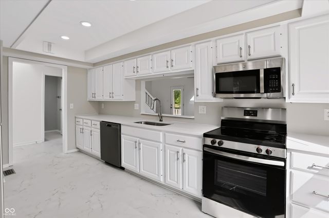 328 Sandbrook Drive, Noblesville, IN 46062