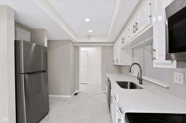 328 Sandbrook Drive, Noblesville, IN 46062