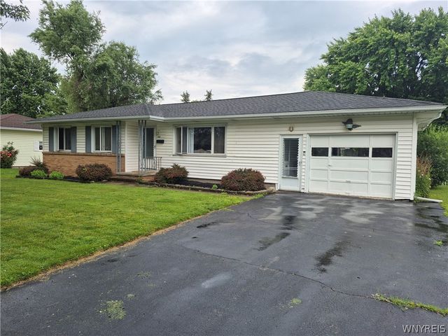 66 Landau Drive, Gates, NY 14606