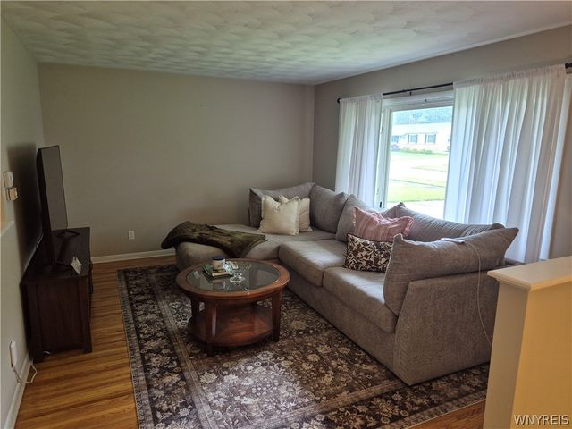 66 Landau Drive, Gates, NY 14606