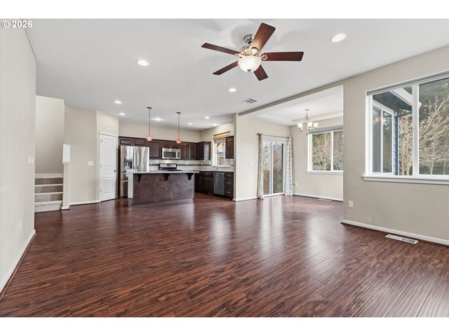 5595 Ne AZORES Ct, Hillsboro, OR 97124