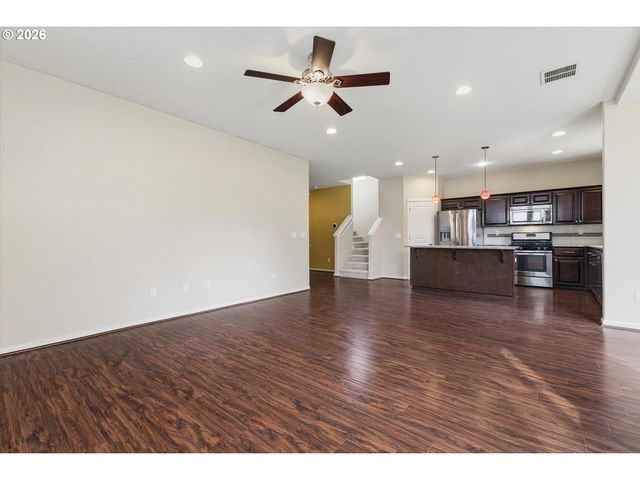 5595 Ne AZORES Ct, Hillsboro, OR 97124