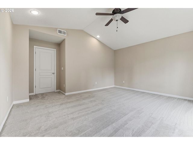 5595 Ne AZORES Ct, Hillsboro, OR 97124