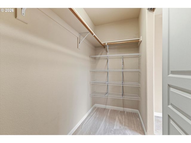 5595 Ne AZORES Ct, Hillsboro, OR 97124