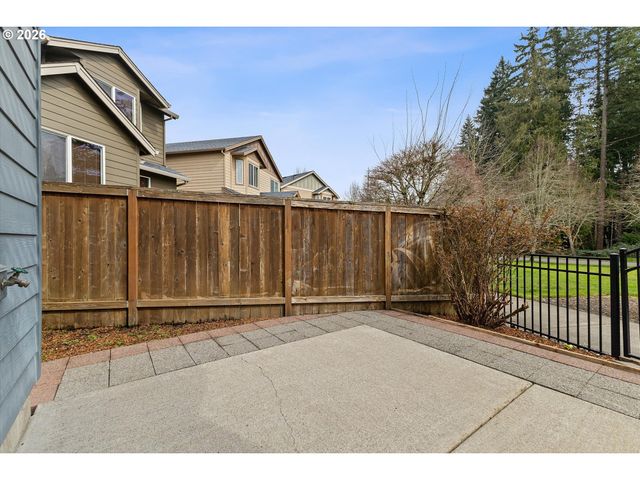 5595 Ne AZORES Ct, Hillsboro, OR 97124