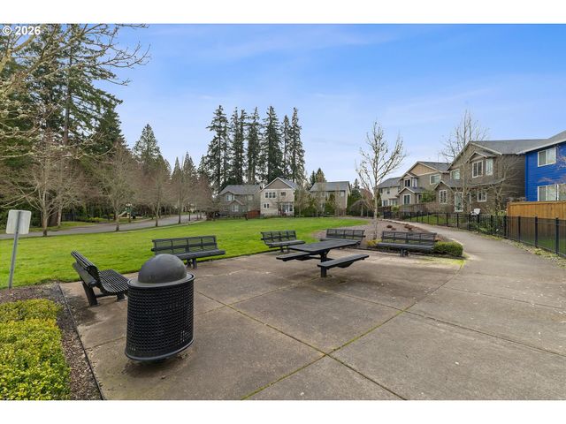 5595 Ne AZORES Ct, Hillsboro, OR 97124