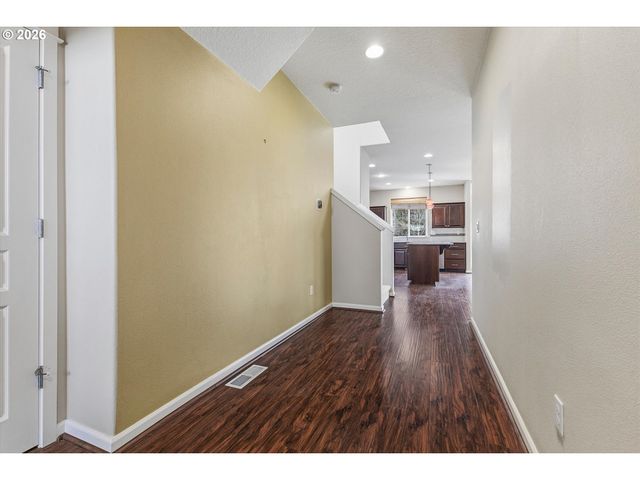 5595 Ne AZORES Ct, Hillsboro, OR 97124