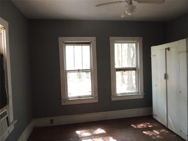 1322 NW 12TH STREET, Gainesville, FL 32601