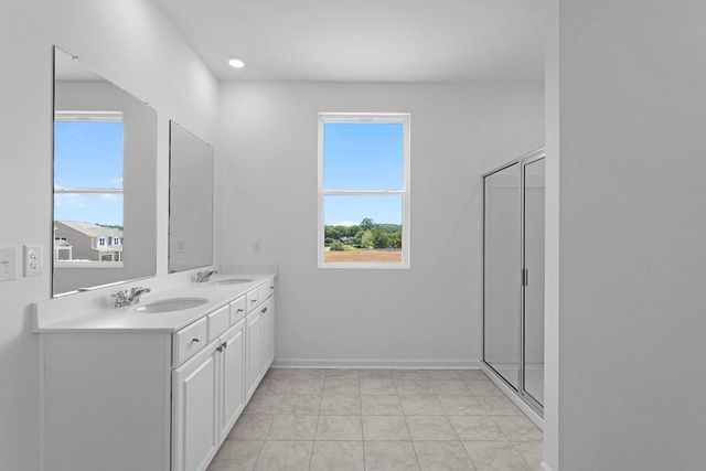 218 Groveton Court, Euharlee, GA 30145