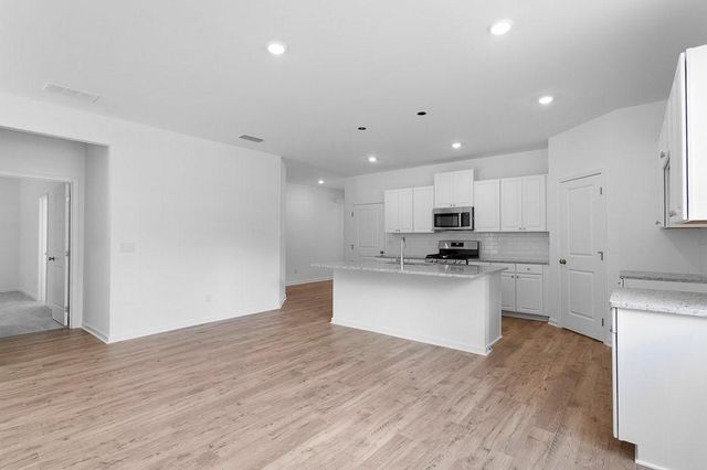 218 Groveton Court, Euharlee, GA 30145