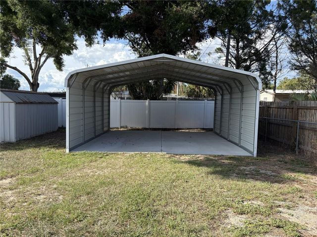 107 W GOLF LINKS AVENUE, Eustis, FL 32726