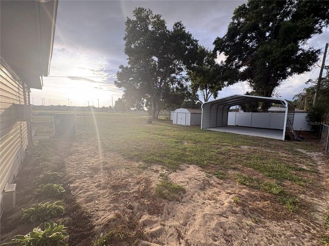 107 W GOLF LINKS AVENUE, Eustis, FL 32726