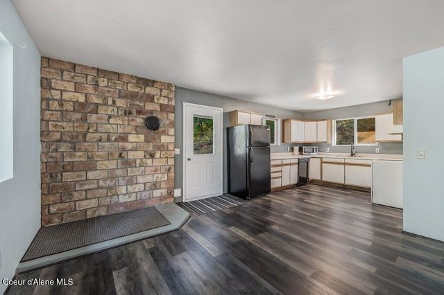 94 Lochsa Ln, Kingston, ID 83839