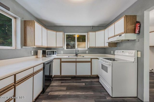 94 Lochsa Ln, Kingston, ID 83839