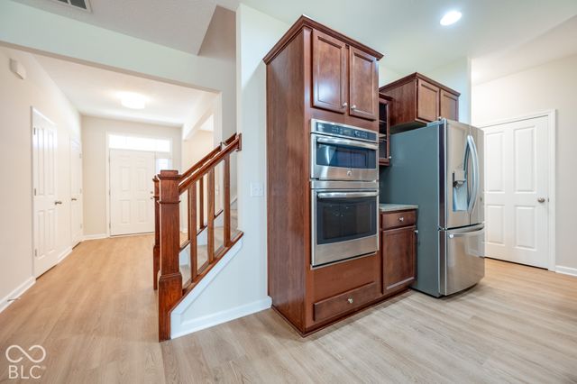 7627 Sly Fox Drive, Indianapolis, IN 46237