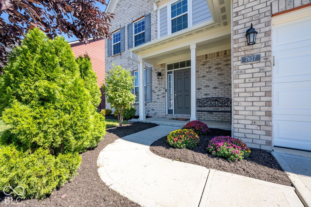 7627 Sly Fox Drive, Indianapolis, IN 46237