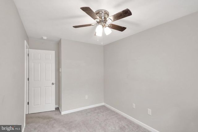 220 PLEASANT VALLEY RD, East Earl, PA 17519