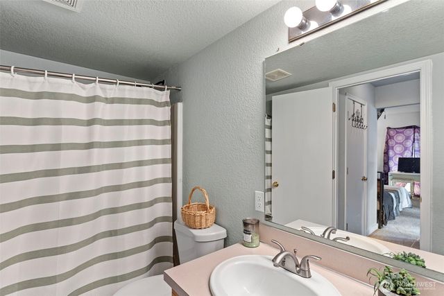 1423 Shelby Lane SE, Lacey, WA 98503