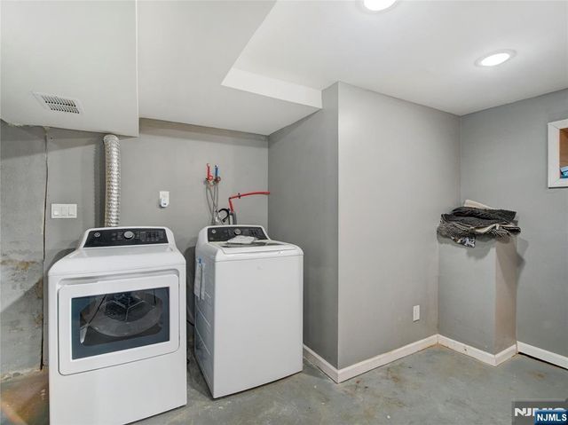 271 Washington Street, Orange, NJ 07050
