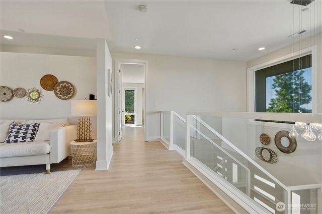 4282 131st Place SE, Bellevue, WA 98006