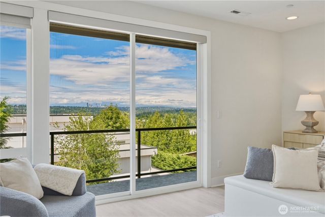 4282 131st Place SE, Bellevue, WA 98006