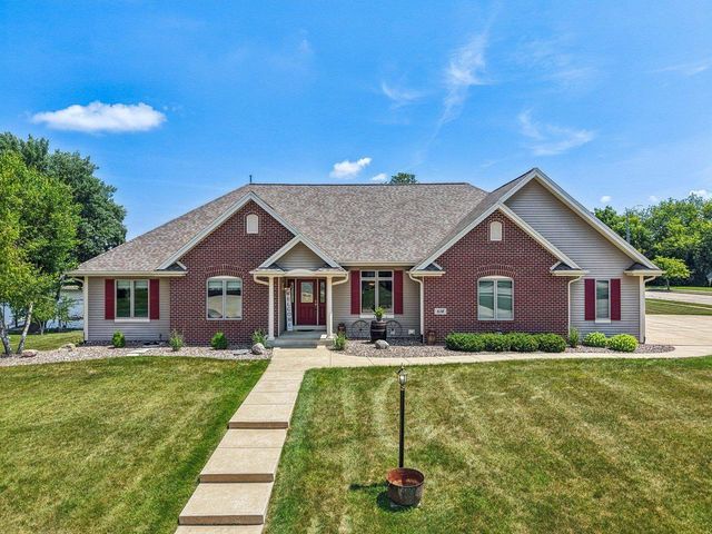 638 Windsor Terrace, Jefferson, WI 53549