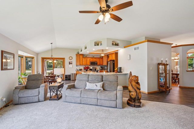 638 Windsor Terrace, Jefferson, WI 53549