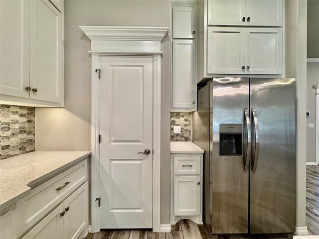 828 E Barajas Terrace, Mustang, OK 73064