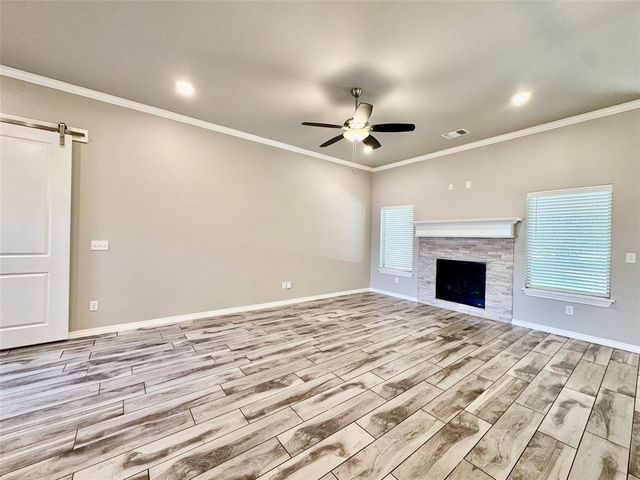 828 E Barajas Terrace, Mustang, OK 73064