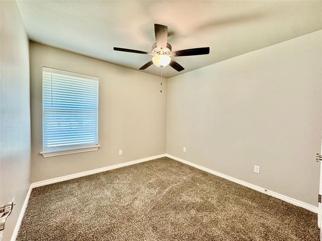 828 E Barajas Terrace, Mustang, OK 73064