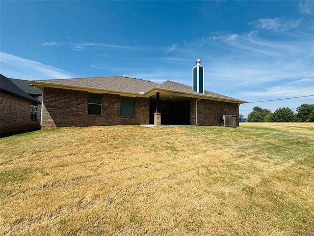 828 E Barajas Terrace, Mustang, OK 73064