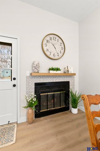 2132 S 37th Street, Lincoln, NE 68506