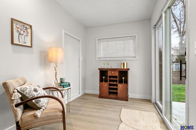 2132 S 37th Street, Lincoln, NE 68506