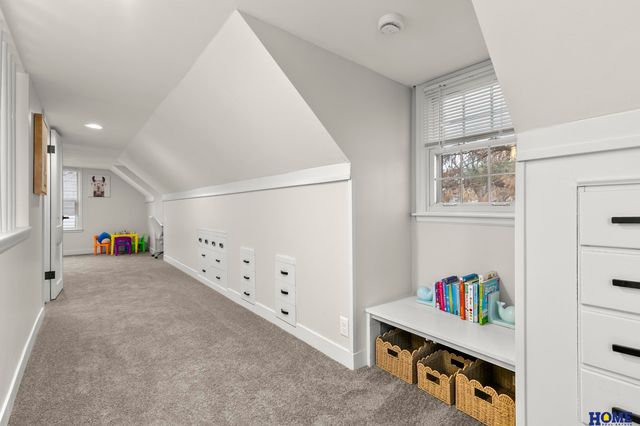 2132 S 37th Street, Lincoln, NE 68506