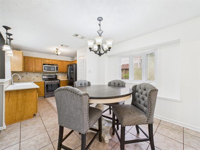 3718 Brookwood Drive, La Porte, TX 77571