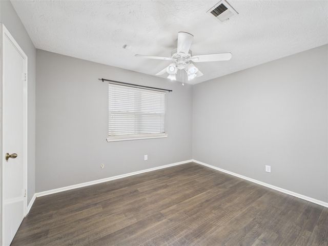 3718 Brookwood Drive, La Porte, TX 77571