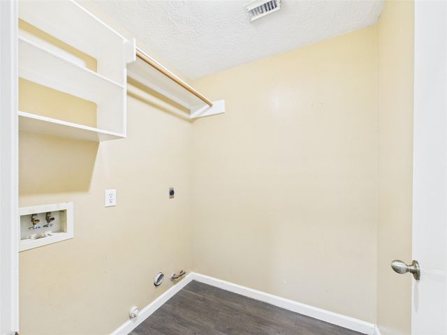 3718 Brookwood Drive, La Porte, TX 77571