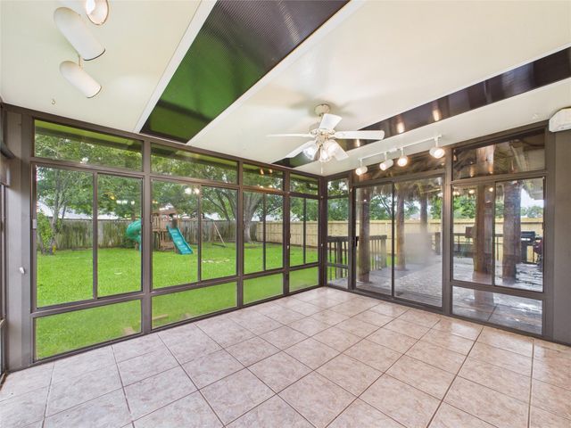 3718 Brookwood Drive, La Porte, TX 77571